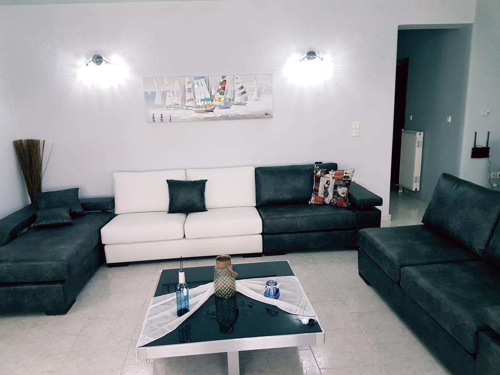 Bourlis Apartments Asproválta Eksteriør bilde