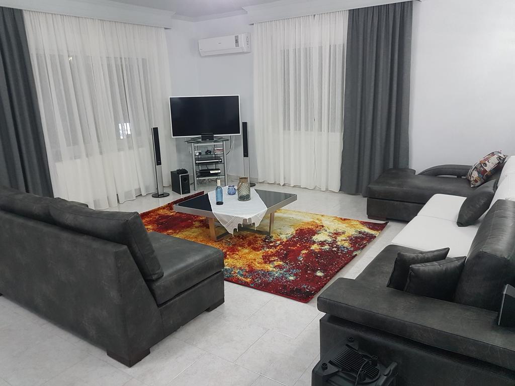 Bourlis Apartments Asproválta Eksteriør bilde